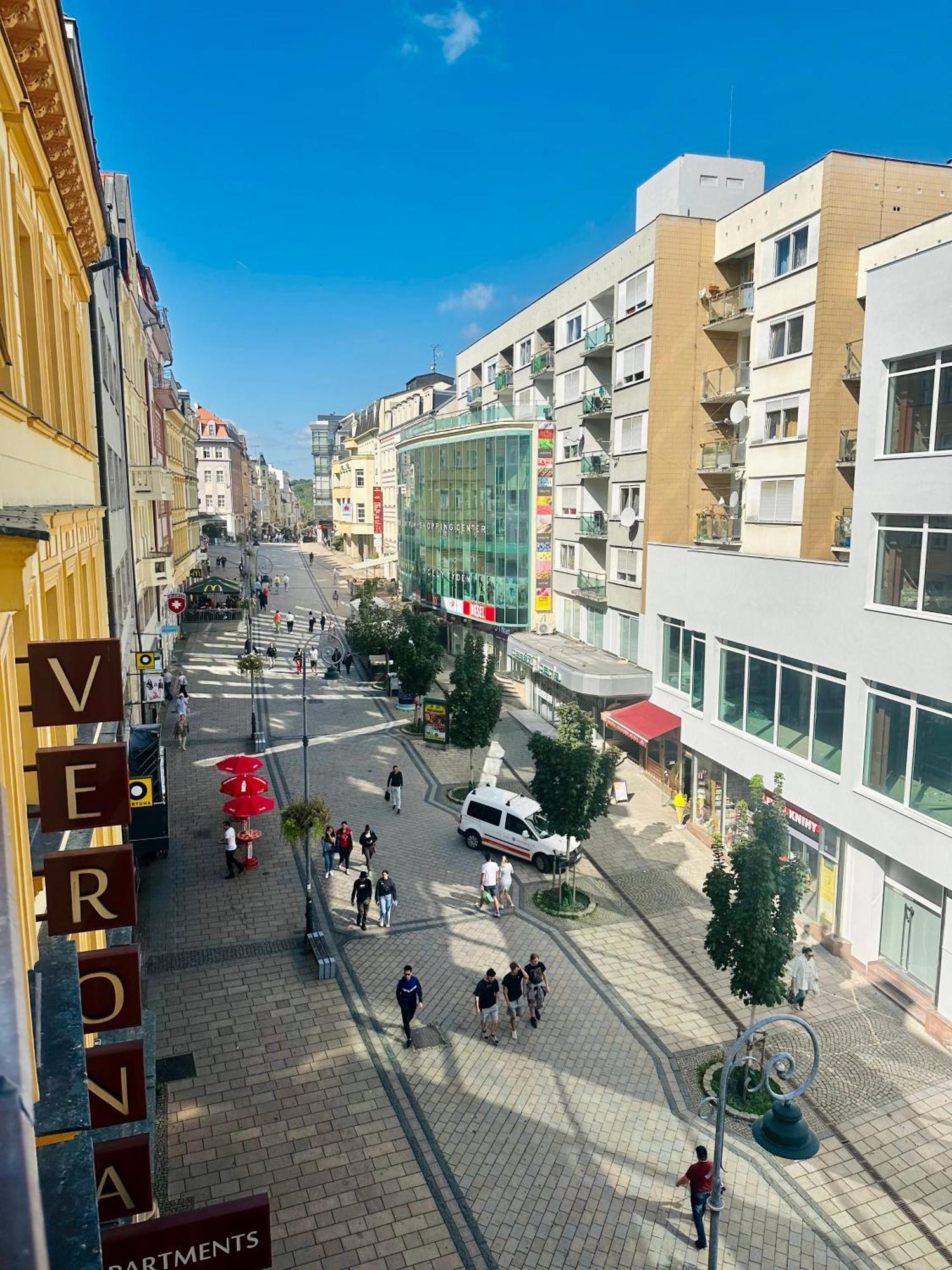 Apartment Th Karlovy Vary Exterior photo